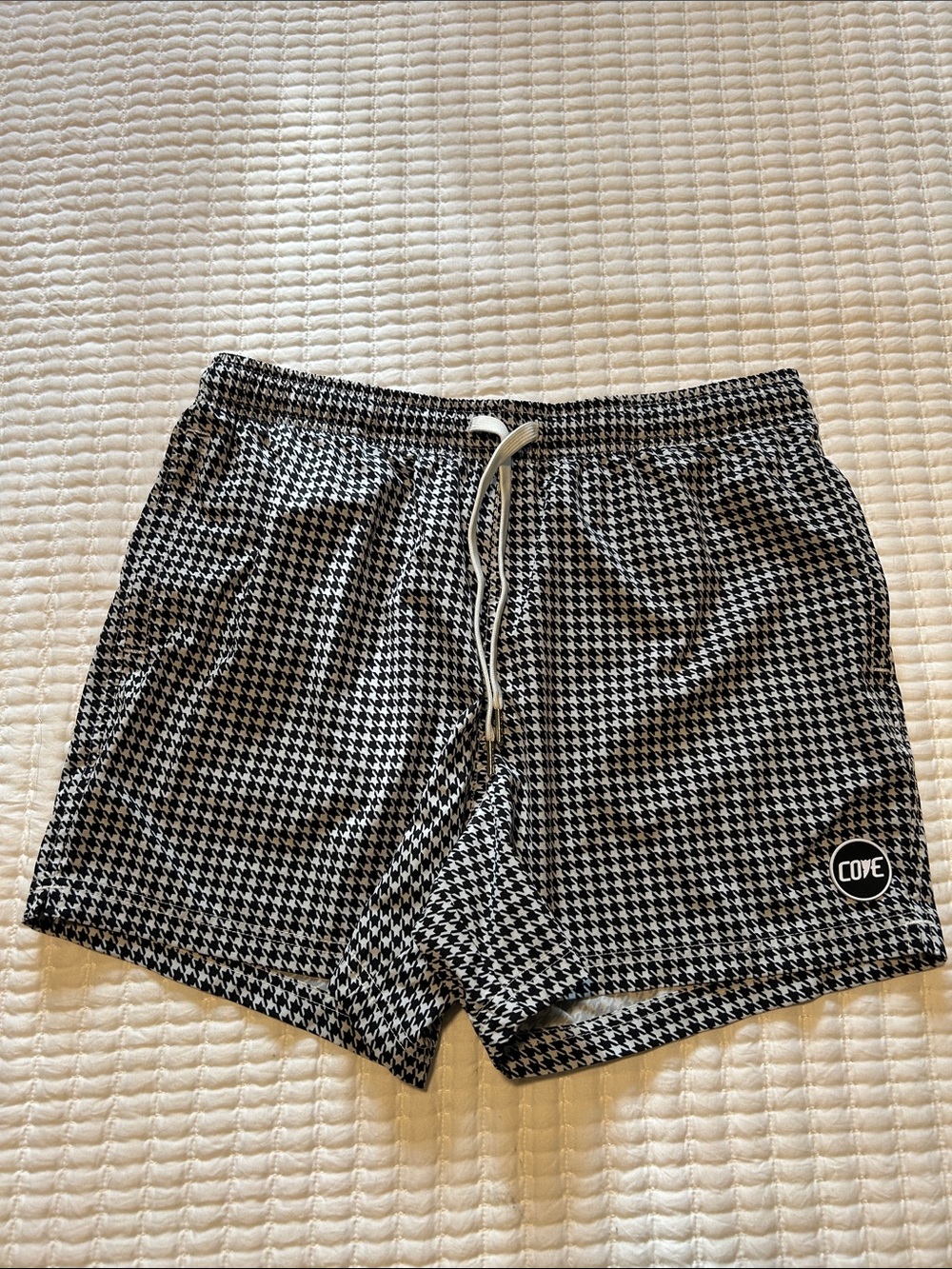 Cove Black & White Houndstooth Swim Trunks 36” waist